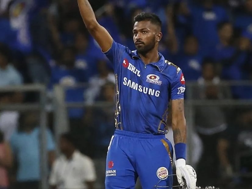  ୱାନ କ୍ରିକେଟ୍ ରିପୋର୍ଟ ଅନୁଯାୟୀ, ହାଇଦ୍ରାବାଦ ବିପକ୍ଷ ମ୍ୟାଚ୍ ପରେ ହାର୍ଦ୍ଦିକ ପାଣ୍ଡ୍ୟା ମୁମ୍ବାଇ ବିମାନବନ୍ଦରରେ ଅବତରଣ କରିବା ମାତ୍ରେ ତୁରନ୍ତ ତାଙ୍କ ମୁମ୍ବାଇ ଘରକୁ ଯାଇଥିଲେ।