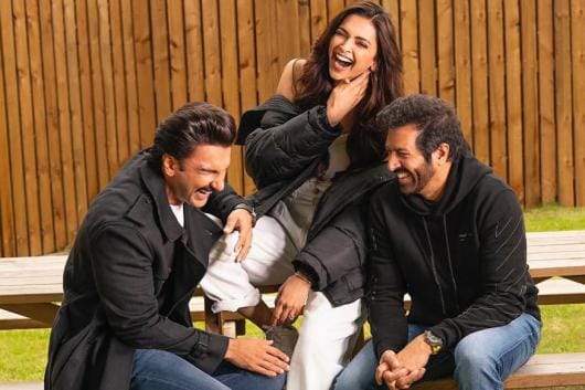 First Pic of Deepika Padukone from the Sets of Kabir Khan ...