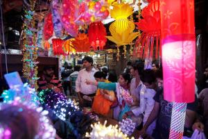 Diwali 2019: People Gear Up to Celebrate the Festival of Light