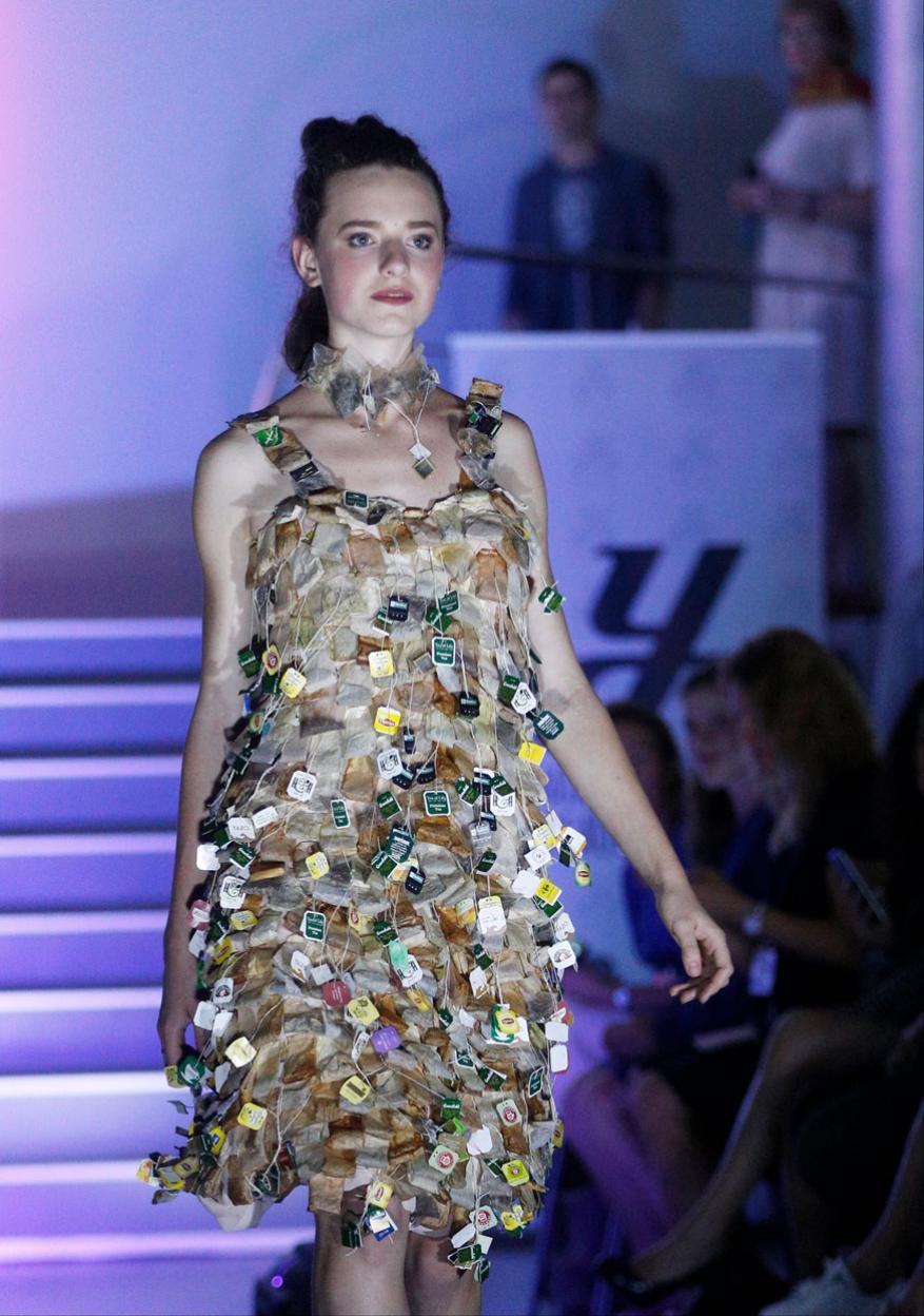 Eco-clothing: Fashion from recycled material - Photogallery