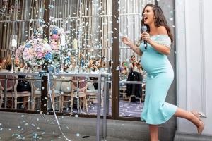 Mom-To-Be Amy Jackson Shares Adorable Baby Shower Pictures
