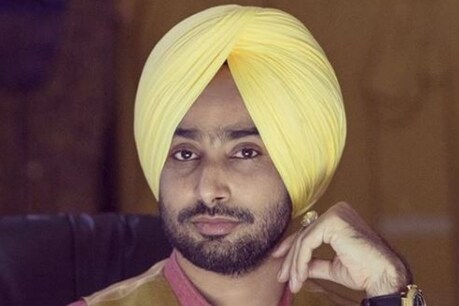 ਤਿਓਹਾਰ ਦੇ ਦਿਨ ਖ਼ੁਸ਼ੀਆਂ ਦੀ ਥਾਂ ਵਿਰਲਾਪ ਦੇਖਿਆ ਏ ! ਅੰਮ੍ਰਿਤਸਰ ਨੇ ਫਿਰ ਅੱਜ ਇੱਕ ਸੰਤਾਪ ਦੇਖਿਆ ਏ: ਸਤਿੰਦਰ ਸਰਤਾਜ