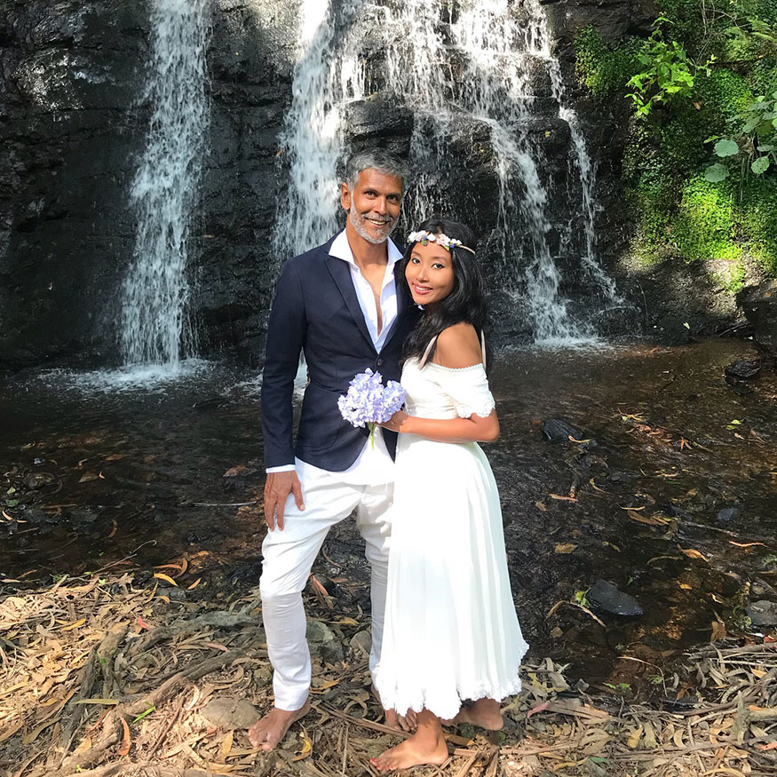  ਮਿਲਿੰਦ ਸੋਮਨ - ਅੰਕਿਤਾ ਕੋਂਵਰ