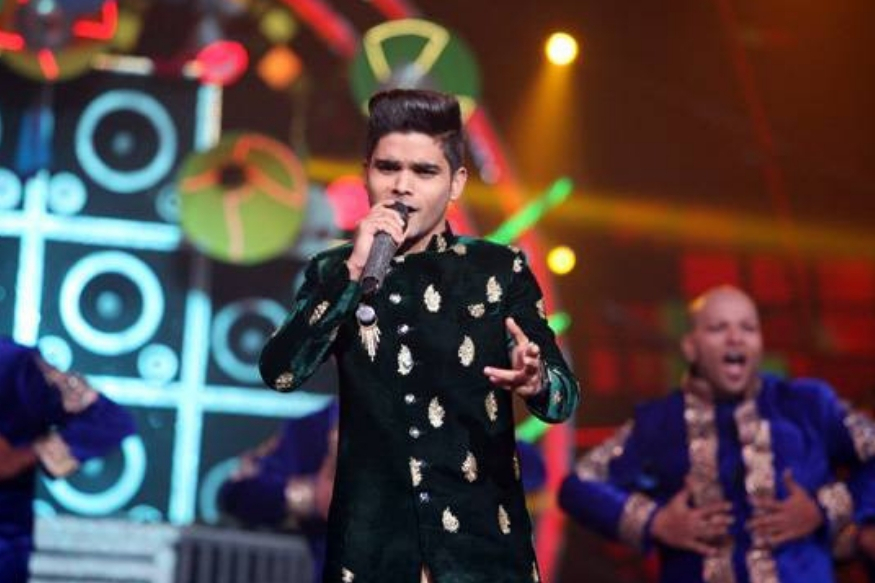  ਸਲਮਾਨ ਨੇ ਕਿਹਾ- ਇਸ ਸ਼ੋਅ ਨੇ ਹਰ ਕਿਸੇ ਨੂੰ ਇੱਕ ਚੰਗਾ ਇਨਸਾਨ ਬਣਾਇਆ ਹੈ। ਜਦ ਮੈਂ ਆਇਆ ਸੀ ਤਾਂ ਮੈਨੂੰ ਕੋਈ ਨਹੀਂ ਜਾਣਦਾ ਸੀ ਪਰ ਹੁਣ ਹਰ ਇਨਸਾਨ ਜਾਣਦਾ ਹੈ। ਮੈਂ ਇੱਕ ਗਰੀਬ ਪਰਿਵਾਰ ਤੋਂ ਆਉਂਦਾ ਹਾਂ।