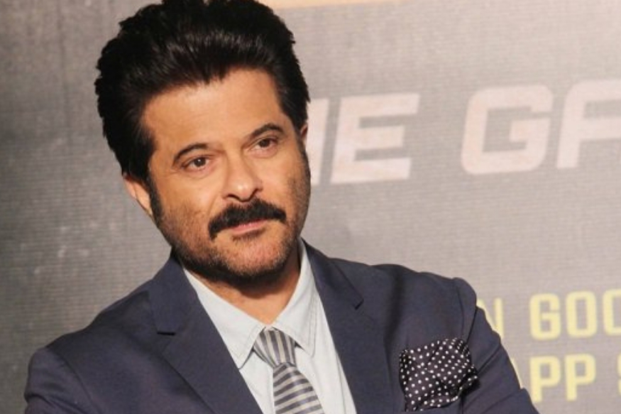  ਹਮੇਸ਼ਾ ਐਕਟਿਵ ਤੇ ਐਨਰਜੈਟਿਕ ਰਹਿਣ ਵਾਲੇ ਅਨਿਲ ਕਪੂਰ ਸਵੇਰੇ 6 ਵਜੇ ਉੱਠ ਜਾਂਦੇ ਹਨ। ਉਨ੍ਹਾਂ ਦਾ ਕਹਿਣਾ ਹੈ ਕਿ ਸਿਹਤਮੰਦ ਰਹਿਣ ਲਈ ਪੂਰੀ ਨੀਂਦ ਲੈਣ ਦੇ ਨਾਲ ਸਮੇਂ 'ਤੇ ਸੋਣਾ ਤੇ ਉੱਠਣਾ ਵੀ ਬੇਹੱਦ ਜ਼ਰੂਰੀ ਹੈ।