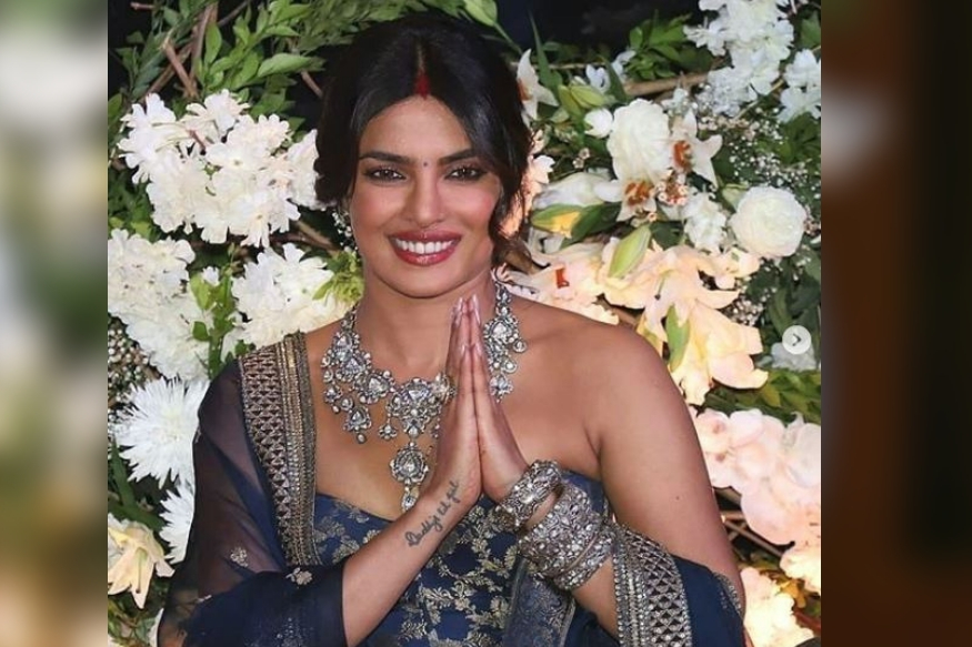  ਪ੍ਰਿਯੰਕਾ ਅਤੇ ਨਿਕ ਜੋਨਸ ਦਾ 1 ਦਸੰਬਰ ਅਤੇ 2 ਦਸੰਬਰ ਨੂੰ ਵਿਆਹ ਹੋਇਆ ਸੀ ਜਦਕਿ ਦੀਪਿਕਾ ਅਤੇ ਰਣਵੀਰ ਸਿੰਘ ਨੇ 14 ਅਤੇ 15 ਨਵੰਬਰ ਨੂੰ ਵਿਆਹ ਕਰਵਾਇਆ।