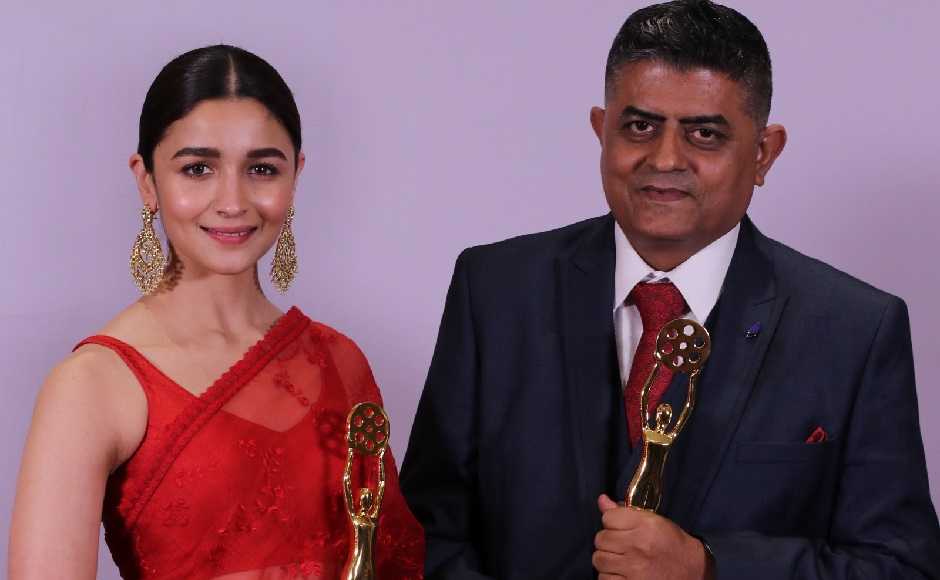  ਆਲੀਆ ਭੱਟ ਨੂੰ ਫ਼ਿਲਮ ਰਾਜ਼ੀ ਲਈ ਬੈਸਟ ਅਦਾਕਾਰਾ ਜੱਦੋ ਕੀ ਗਜਰਾਜ ਰਾਓ ਨੂੰ ਫ਼ਿਲਮ 'ਬਧਾਈ ਹੋ' ਲਈ ਬੈਸਟ ਅਦਾਕਾਰ ਦਾ ਅਵਾਰਡ ਮਿਲਿਆ