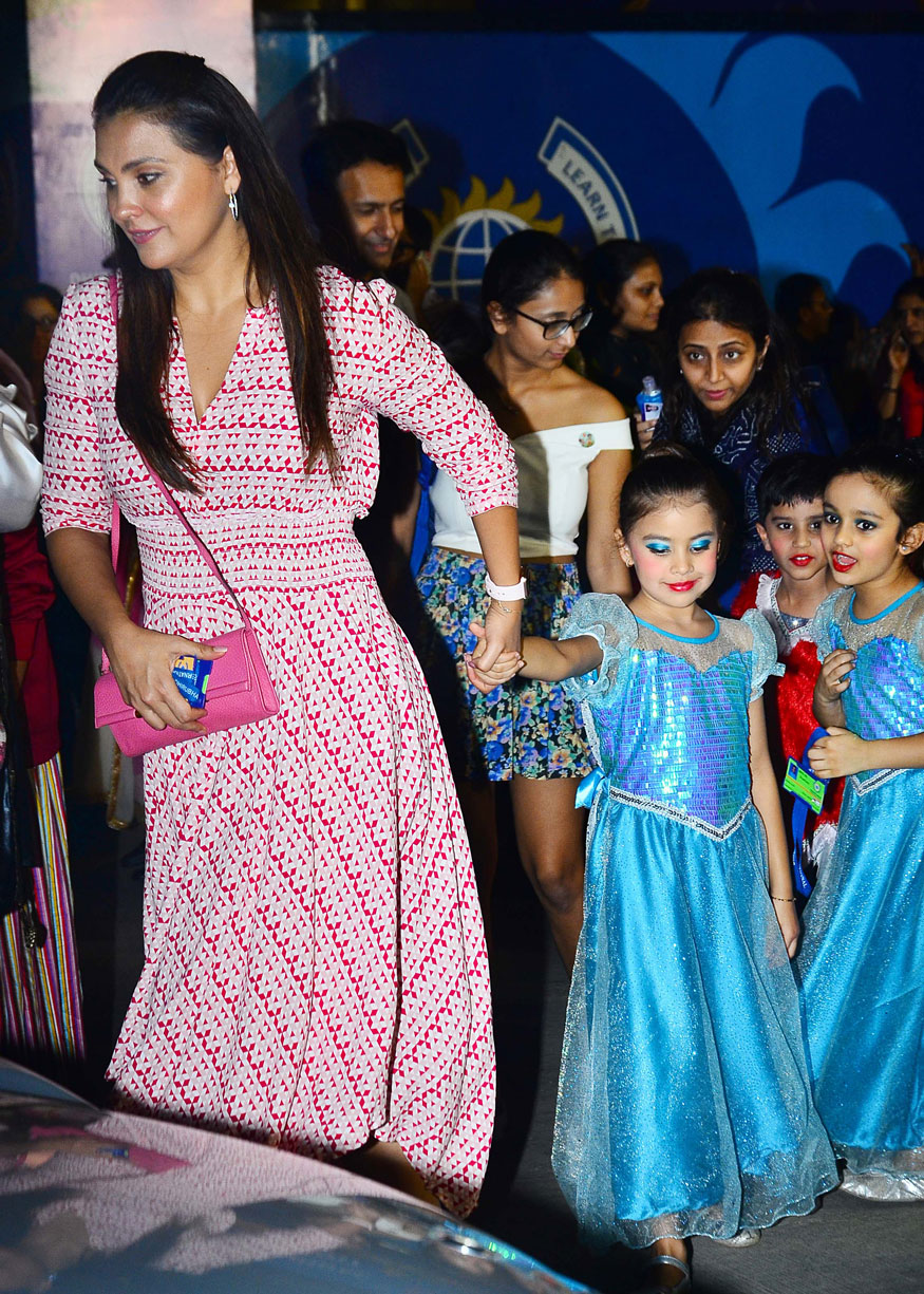  ਲਾਰਾ ਦੱਤਾ ਆਪਣੀ ਬੇਟੀ ਸਾਇਰਾ ਭੂਪਤੀ ਨਾਲ