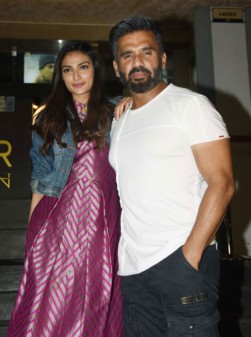  ਸੁਨੀਲ ਸ਼ੇੱਟੀ ਆਪਣੀ ਬੇਟੀ ਆਥੇਆ ਨਾਲ