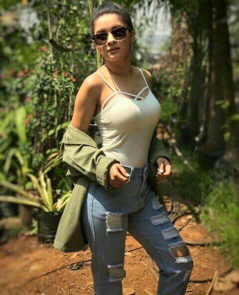  ਟੀ ਵੀ ਸ਼ੋ ਅਲਾਦੀਨ ਵਿਚ ਜੈਸਮੀਨ ਦੀ ਭੂਮਿਕਾ ਨਿਭਾ ਰਹੀ ਅਵਨੀਤ ਦੀ ਰੋਜ਼ ਕੋਈ ਨਾ ਕੋਈ ਫ਼ੋਟੋ ਸੋਸ਼ਲ ਮੀਡੀਆ ਤੇ ਵਾਇਰਲ ਹੁੰਦੀ ਰਹਿੰਦੀ ਹੈ.