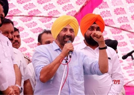 ਅਖਾੜੇ ਦੀ 'ਆਖ਼ਰੀ' ਲੜਾਈ ‘ਚ ਸਿਆਸਤਦਾਨਾਂ ਨੇ ਪ੍ਰਚਾਰ ਦੇ ਆਖ਼ਰੀ ਘੰਟਿਆ ਲਾਈ ਪੂਰੀ ਵਾਹ, ਜਾਣੋ ਕਿੰਨੇ ਕਿੱਥੋਂ ਕੀ ਕੀਤਾ..