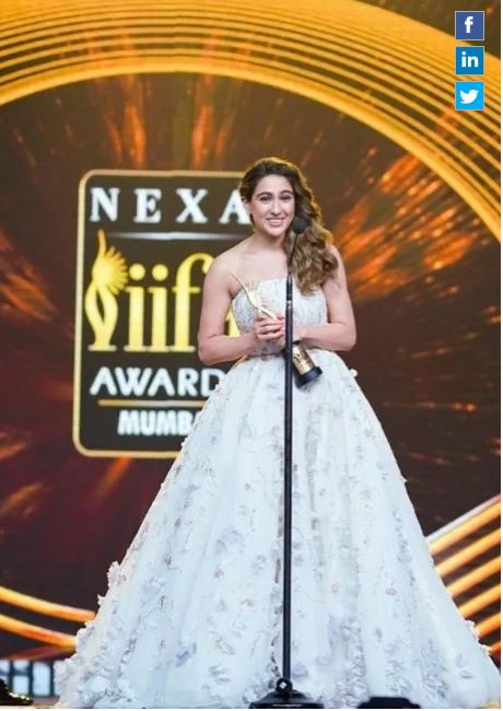  ਸਾਰਾ ਅਲੀ ਖ਼ਾਨ ਨੇ ਬੈਸਟ ਡੈਬਿਊ ਲਈ IIFA 2019 ਐਵਾਰਡ ਜਿੱਤਿਆ। (Image: IIFA)