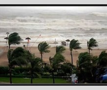 Cyclone Amphan: ਪੱਛਮੀ ਬੰਗਾਲ 'ਚ ਤੇਜ਼ ਹਨੇਰੀ ਨਾਲ ਭਾਰੀ ਬਰਸਾਤ ਸ਼ੁਰੂ Cyclone Amphan: ਪੱਛਮੀ ਬੰਗਾਲ 'ਚ ਤੇਜ਼ ਹਨੇਰੀ ਨਾਲ ਭਾਰੀ ਬਰਸਾਤ ਸ਼ੁਰੂ