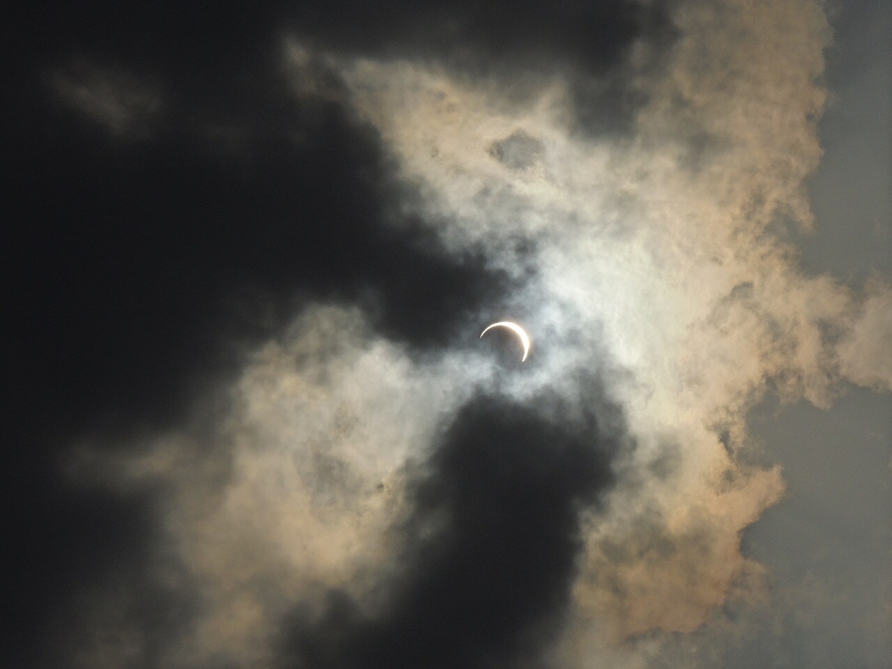  ਚੰਡੀਗੜ੍ਹ ਚ ਸੂਰਜ ਗ੍ਰਹਿਣ