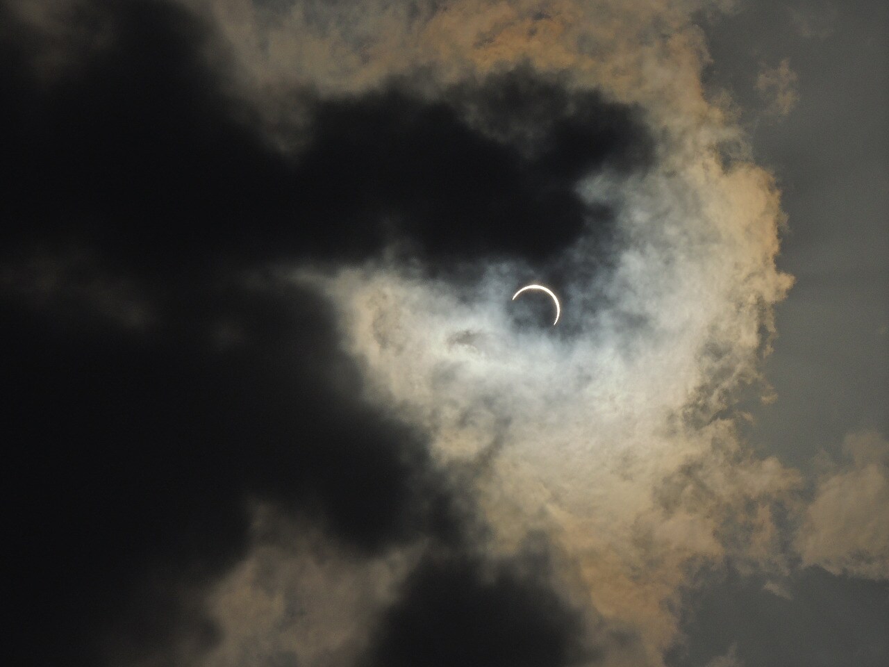  ਚੰਡੀਗੜ੍ਹ ਚ ਸੂਰਜ ਗ੍ਰਹਿਣ