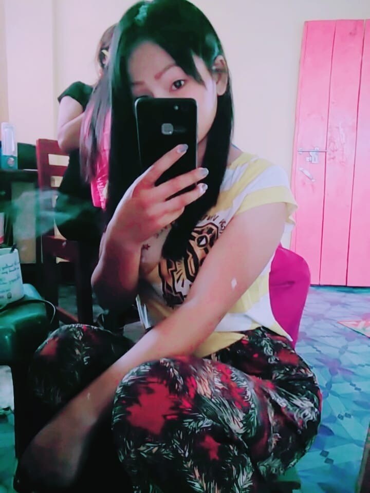  ਇਸ ਨਵੀਂ ਪਛਾਣ ਦੇ ਨਾਲ ਉਸਦੇ ਮਾਪਿਆਂ ਨੇ ਵੀ ਉਸਨੂੰ ਸਵੀਕਾਰ ਕਰ ਲਿਆ ਹੈ। ਹੁਣ ਉਸਦੇ ਮਾਪਿਆਂ ਨਾਲ ਮੁੜ ਤੋਂ ਚੰਗੇ ਰਿਸ਼ਤੇ ਬਣ ਗਏ ਹਨ। (image credit:facebook)