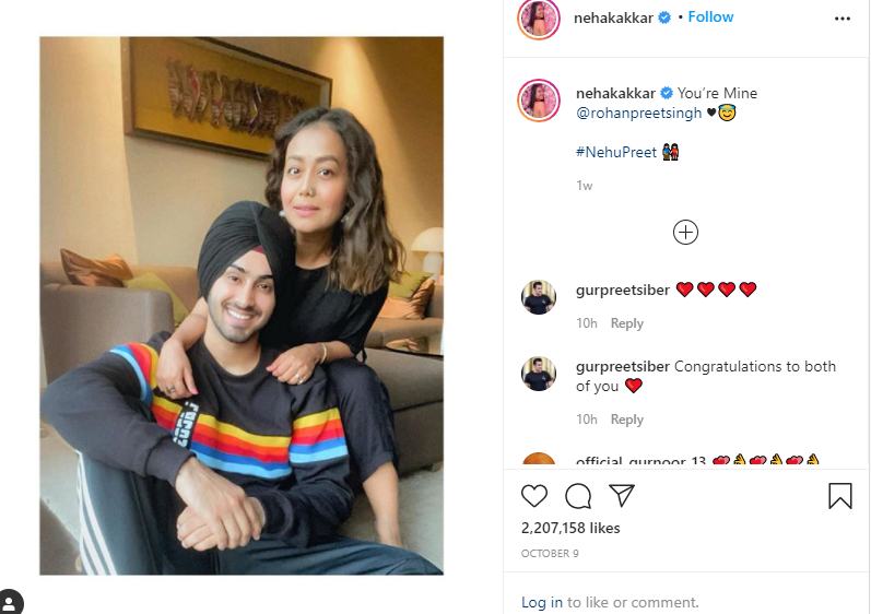  ਨਵੀਂ ਦਿੱਲੀ: ਆਪਣੀ ਆਵਾਜ਼ ਨਾਲ ਬਾਲੀਵੁੱਡ 'ਚ ਧੜਕਣ ਪੈਦਾ ਕਰਨ ਵਾਲੀ ਗਾਇਕਾ ਨੇਹਾ ਕੱਕੜ ਇਨ੍ਹੀਂ ਦਿਨੀਂ ਆਪਣੀ ਨਿੱਜੀ ਜ਼ਿੰਦਗੀ ਨੂੰ ਲੈ ਕੇ ਸੁਰਖੀਆਂ' ਚ ਰਹੀ ਹੈ। ਜਦੋਂ ਤੋਂ ਨੇਹਾ ਕੱਕੜ ਨੇ ਪੰਜਾਬੀ ਗਾਇਕ ਰੋਹਨਪ੍ਰੀਤ ਸਿੰਘ ਨਾਲ ਆਪਣੇ ਰਿਸ਼ਤੇ ਦੀ ਪੁਸ਼ਟੀ ਕੀਤੀ ਹੈ, ਉਦੋਂ ਤੋਂ ਹੀ ਨੇਹਾ ਦੀਆਂ ਤਸਵੀਰਾਂ ਸੋਸ਼ਲ ਮੀਡੀਆ 'ਤੇ ਤਬਾਹੀ ਮਚਾਉਂਦੀਆਂ ਵੇਖੀਆਂ ਗਈਆਂ ਹਨ।