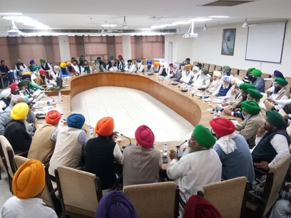 ਸੰਵਿਧਾਨ ਦਿਵਸ 26 ਨਵੰਬਰ: ਦੇਸ਼ ਭਰ ਤੋਂ ਕਿਸਾਨ ਦਿੱਲੀ ਪਹੁੰਚਣਗੇ, ਲੱਖਾਂ ਕਿਸਾਨ ਪੰਜਾਬ ਤੋਂ ਯਾਤਰਾ ਕਰਨਗੇ