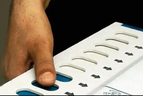 ਅਸਾਮ ਚੋਣਾਂ: ਬੂਥ 'ਤੇ ਸਨ ਸਿਰਫ 90 ਵੋਟਰ, ਪਰ EVM ਵਿਚ ਪਈਆਂ 171 ਵੋਟਾਂ, 5 ਅਫਸਰ ਸਸਪੈਂਡ