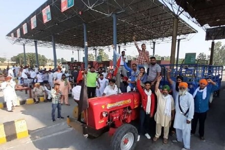 ਪੰਜਾਬ ਦੇ ਕਿਸਾਨਾਂ ਦਾ ਟੋਲ ਬੂਥਾਂ ਤੇ ਕਬਜ਼ਾ, NHAI ਨੂੰ ਪਿਆ 150 ਕਰੋੜ ਦਾ ਘਾਟਾ