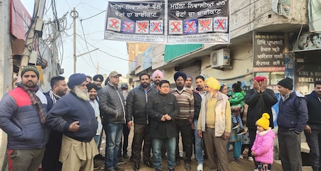 ਨਾਭਾ ਨਗਰ ਕੌਂਸਲ ਚੋਣਾਂ ਤੋਂ ਪਹਿਲਾਂ ਹੀ ਮੁਹੱਲਾ ਵਾਸੀਆਂ ਨੇ ਸਾਰੀਆਂ ਸਿਆਸੀ ਧਿਰਾਂ ਦੇ ਉਮੀਦਵਾਰ ਦਾ ਕੀਤਾ ਬਾਈਕਾਟ