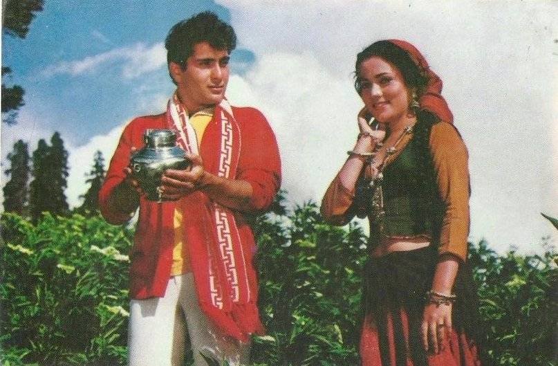 ਸਾਲ 1985 ਵਿਚ ਰਿਲੀਜ਼ ਹੋਈ ਫਿਲਮ ਰਾਮ ਤੇਰੀ ਗੰਗਾ ਮੈਲੀ ਤੋਂ ਰਾਜੀਵ ਨੂੰ ਪਛਾਣ ਮਿਲੀ ਜੋ ਉਸ ਸਾਲ ਦੀ ਸਭ ਤੋਂ ਵੱਧ ਕਮਾਈ ਕਰਨ ਵਾਲੀ ਫਿਲਮ ਸੀ। ਇਹ ਫਿਲਮ 1985 ਵਿਚ ਰਿਲੀਜ਼ ਹੋਈ ਸੀ, ਪਰ ਰਾਜ ਕਪੂਰ ਨੇ 1959 ਵਿਚ ਆਪਣੇ ਦਿਮਾਗ ਵਿਚ ਕਹਾਣੀ ਦੀ ਕਲਪਨਾ ਕੀਤੀ ਸੀ। ਸਾਲ 1985 ਵਿਚ ਰਿਲੀਜ਼ ਹੋਈ ਫਿਲਮ ਰਾਮ ਤੇਰੀ ਗੰਗਾ ਮੈਲੀ ਤੋਂ ਰਾਜੀਵ ਨੂੰ ਪਛਾਣ ਮਿਲੀ ਜੋ ਉਸ ਸਾਲ ਦੀ ਸਭ ਤੋਂ ਵੱਧ ਕਮਾਈ ਕਰਨ ਵਾਲੀ ਫਿਲਮ ਸੀ। ਇਹ ਫਿਲਮ 1985 ਵਿਚ ਰਿਲੀਜ਼ ਹੋਈ ਸੀ, ਪਰ ਰਾਜ ਕਪੂਰ ਨੇ 1959 ਵਿਚ ਆਪਣੇ ਦਿਮਾਗ ਵਿਚ ਕਹਾਣੀ ਦੀ ਕਲਪਨਾ ਕੀਤੀ ਸੀ।