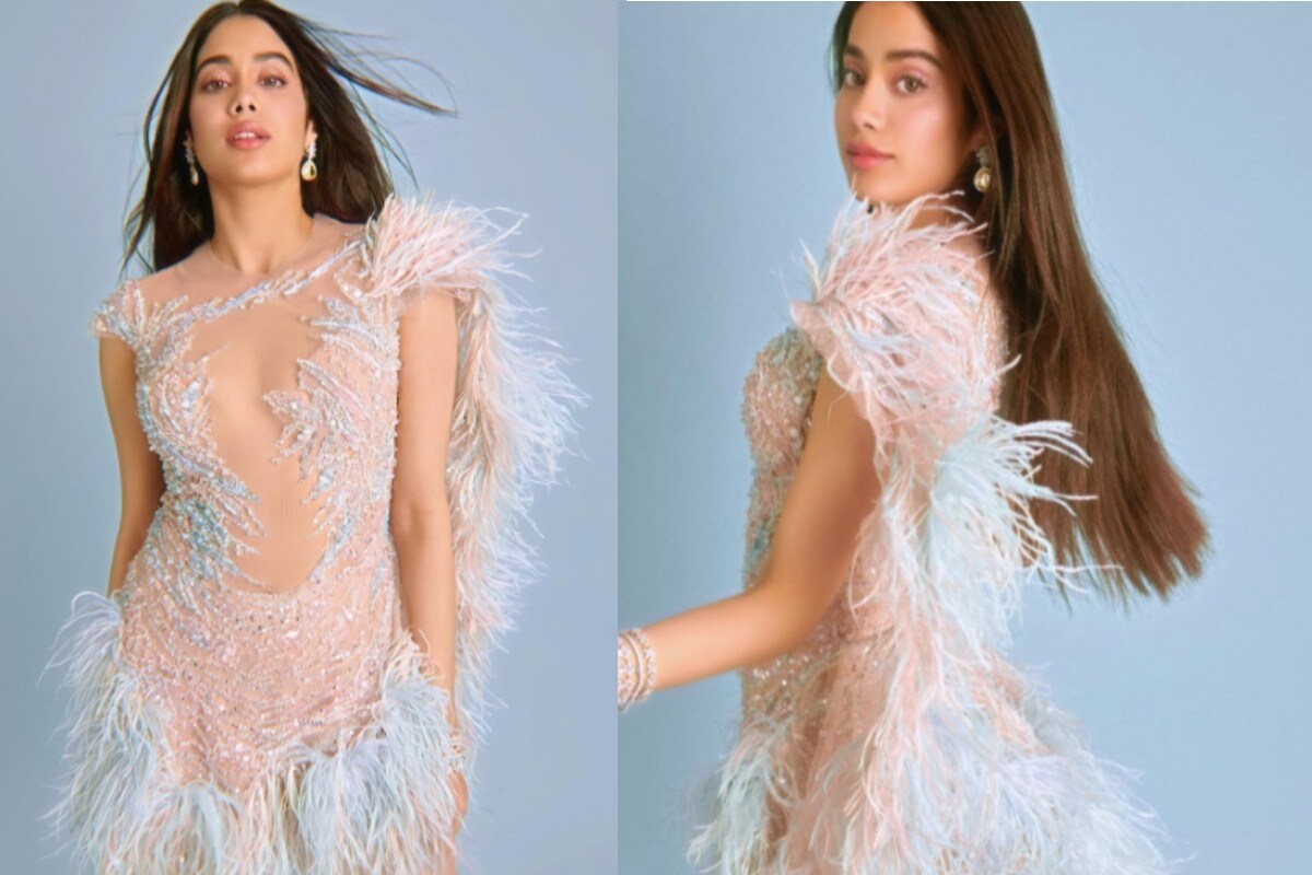  ਦੱਸ ਦੇਈਏ ਕਿ ਹਾਲ ਹੀ ਵਿੱਚ ਜਾਹਨਵੀ ਦੀ ਫਿਲਮ ‘ਰੂਹੀ’ ਸਿਨੇਮਾਘਰਾਂ ਵਿੱਚ ਰਿਲੀਜ਼ ਹੋਈ ਹੈ। ਇਸ ਫਿਲਮ ਵਿੱਚ ਉਨ੍ਹਾਂ ਨਾਲ ਰਾਜਕੁਮਾਰ ਰਾਓ ਅਤੇ ਵਰੁਣ ਸ਼ਰਮਾ ਮੁੱਖ ਭੂਮਿਕਾ ਵਿੱਚ ਹਨ। (ਫੋਟੋ :@Janhvi Kapoor)