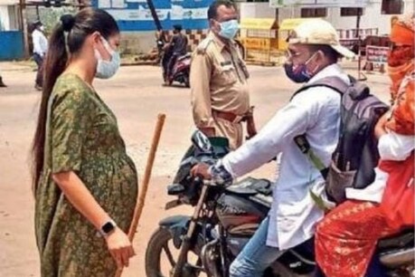 ਸੜਕ ’ਤੇ ਡੰਡਾ ਲੈ ਕੇ ਉਤਰੀ ਪ੍ਰੇਗਨੇਂਟ DSP, ਇਸ ਤਰੀਕੇ ਨਾਲ ਕਰਵਾ ਰਹੀ ਕੋਰੋਨਾ ਨਿਯਮਾਂ ਦੀ ਪਾਲਣਾ, ਦੇਖੋ ਵੀਡੀਓ