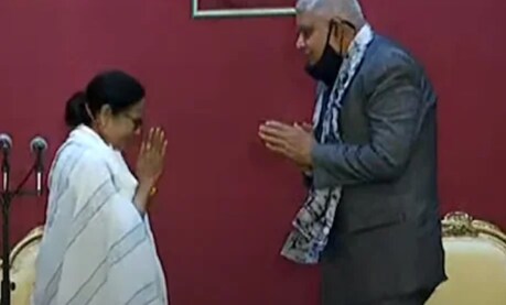 ਮਮਤਾ ਬੈਨਰਜੀ ਨੇ ਤੀਜੀ ਵਾਰ ਪੱਛਮੀ ਬੰਗਾਲ ਦੀ ਮੁੱਖ ਮੰਤਰੀ ਵਜੋਂ ਸਹੁੰ ਚੁੱਕੀ
