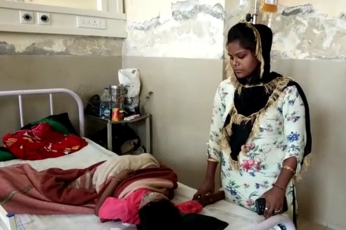 अमृतसर में खेल के दौरान सेनेटाइजर में लगाई आग, अस्पताल में भर्ती – NewsPunjab