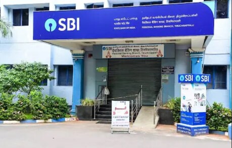 SBI ਨੇ 44 ਕਰੋੜ ਗਾਹਕਾਂ ਲਈ ਜਾਰੀ ਕੀਤੀ ਸੂਚਨਾ, ਫਟਾਫਟ ਕਰ ਲਓ ਇਹ ਕੰਮ, ਨਹੀਂ ਤਾਂ...