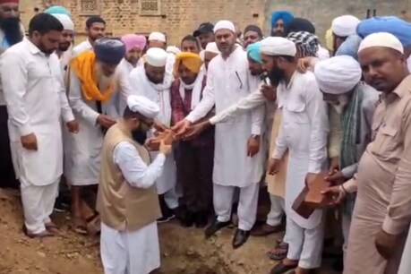 Moga : ਪਿੰਡ ਭਲੂਰ 'ਚ ਵੇਖਣ ਨੂੰ ਮਿਲੀ ਮੁਸਲਿਮ ਅਤੇ ਸਿੱਖ ਭਾਈਚਾਰੇ ਸਾਂਝ ਦੀ ਮਿਸਾਲ