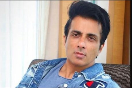 ਸੋਨੂੰ ਸੂਦ ਦੇ ਘਰ ਦੇ ਬਾਹਰ ਲੱਗੀ ਮਦਦ ਮੰਗਣ ਵਾਲਿਆਂ ਦੀ ਭੀੜ,ਐਕਟਰ ਨੇ ਵੀਡੀਓ ਸ਼ੇਅਰ ਕਰ ਕਹੀ ਵੱਡੀ ਗੱਲ
