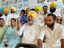 BSF ਮੁੱਦੇ 'ਤੇ 'ਆਪ' ਨੇ ਚੰਨੀ ਸਰਕਾਰ 'ਤੇ ਕੀਤਾ ਹਮਲਾ, ਬੋਲੇ; ਕੈਪਟਨ ਵਿਰੁੱਧ ਵੀ ਮਤਾ..