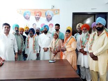 ਬਰਨਾਲਾ 'ਚ ਅਕਾਲੀ ਪੰਚਾਇਤ ਨੇ ਕੇਵਲ ਢਿੱਲੋਂ ਦੀ ਅਗਵਾਈ 'ਚ ਕਾਂਗਰਸ ਦਾ ਪੱਲਾ ਫੜਿਆ