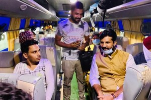 ਟਰਾਂਸਪੋਰਟ ਮੰਤਰੀ ਬਣਨ ਤੋਂ ਬਾਅਦ ਰਾਜਾ ਵੜਿੰਗ ਨੇ ਸਰਕਾਰੀ ਬੱਸ 'ਚ ਕੀਤਾ ਸਫ਼ਰ