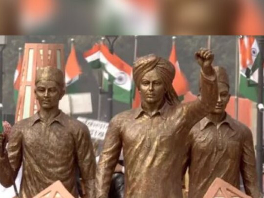 Bhagat Singh's martyrdom day holiday: ਮੁੱਖ ਮੰਤਰੀ ਭਗਵੰਤ ਮਾਨ (Bhagwant Mann) ਵੱਲੋਂ 23 ਮਾਰਚ ਦੇ ਸ਼ਹੀਦਾਂ ਦੀ ਬਰਸੀ (March 23 Martyrs' Anniversary) ਨੂੰ ਲੈ ਕੇ ਪੰਜਾਬ ਵਿੱਚ ਛੁੱਟੀ (23 March holiday in Punjab) ਦਾ ਐਲਾਨ ਕੀਤਾ ਗਿਆ ਹੈ। 23 ਮਾਰਚ ਨੂੰ ਸ਼ਹੀਦ ਭਗਤ ਸਿੰਘ (Shaheed Bhagat Singh), ਸੁਖਦੇਵ ਸਿੰਘ (Shaheed Sukhdev Singh) ਅਤੇ ਰਾਜਗੁਰੂ (Shaheed Rajguru) ਦਾ ਸ਼ਹੀਦੀ ਦਿਹਾੜਾ ਹੈ ਅਤੇ ਬਰਸੀ ਸਮਾਗਮ ਮਨਾਏ ਜਾਣੇ ਹਨ।