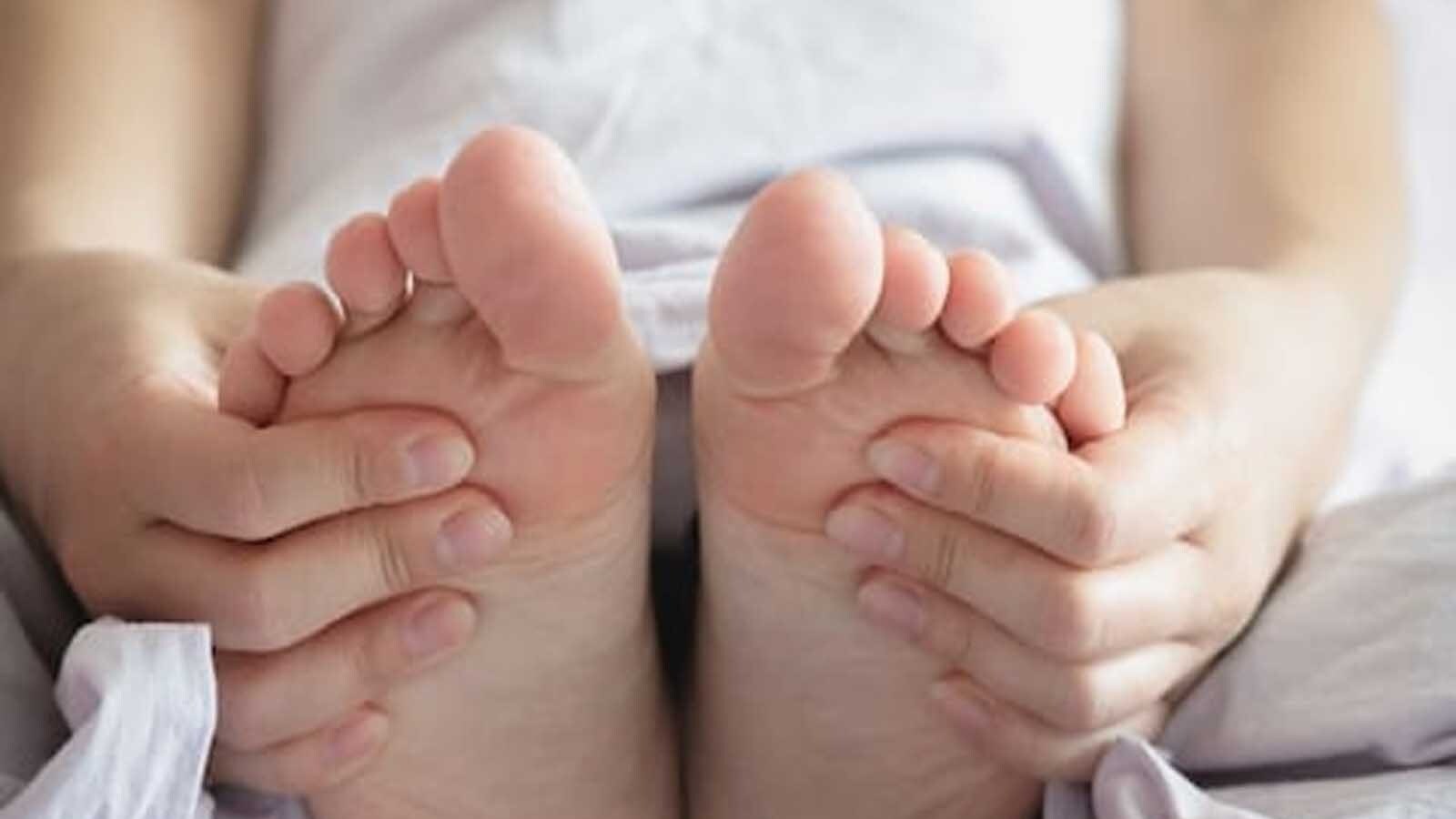 Why Palm And Soles Are Cold ਸਾਵਧਾਨ! ਹੱਥਾਂਪੈਰਾਂ ਦੀ ਤਲੀਆਂ ਦਾ ਠੰਡਾਂ ਹੋਣਾ