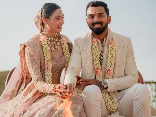 ਕੇਐਲ ਰਾਹੁਲ ਅਤੇ ਆਥੀਆ ਸ਼ੈੱਟੀ ਵਿਆਹ ਦੇ ਬੰਧਨ 'ਚ ਬੱਝ ਗਏ 