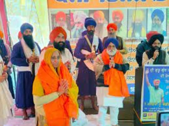 ਜਾਰੀ ਹੈ ਮੋਹਾਲੀ-ਚੰਡੀਗੜ੍ਹ ਬਾਰਡਰ ’ਤੇ ਕੌਮੀ ਇਨਸਾਫ਼ ਮੋਰਚਾ