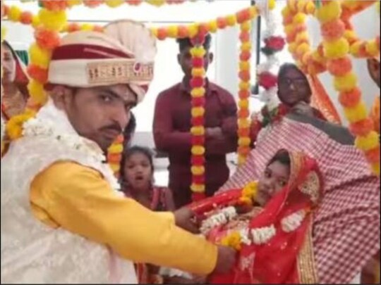 ਜ਼ਖਮੀ ਲਾੜੀ ਨੂੰ ਹਸਪਤਾਲ ਵਿਆਹੁਣ ਪੁੱਜਿਆ ਲਾੜਾ, ਵਾਇਰਲ ਹੋ ਰਹੀ ਹੈ ਵੀਡੀਓ
