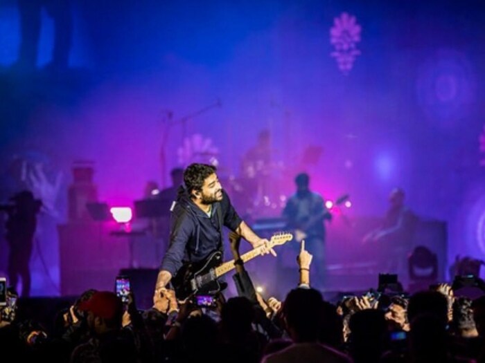 Arijit Singh ਦਾ ਇਹ ਸ਼ੋਅ ਚੰਡੀਗੜ੍ਹ ਦੇ ਸੈਕਟਰ 34 ਵਿੱਚ ਪ੍ਰਦਰਸ਼ਨੀ ਮੈਦਾਨ ਵਿੱਚ ਹੋਣ ਵਾਲਾ ਸੀ, ਜਿਥੇ ਪਾਰਕਿੰਗ ਦੇ ਨਾਕਾਫ਼ੀ ਪ੍ਰਬੰਧਾਂ ਦਾ ਹਵਾਲਾ ਦਿੱਤਾ ਗਿਆ ਹੈ।