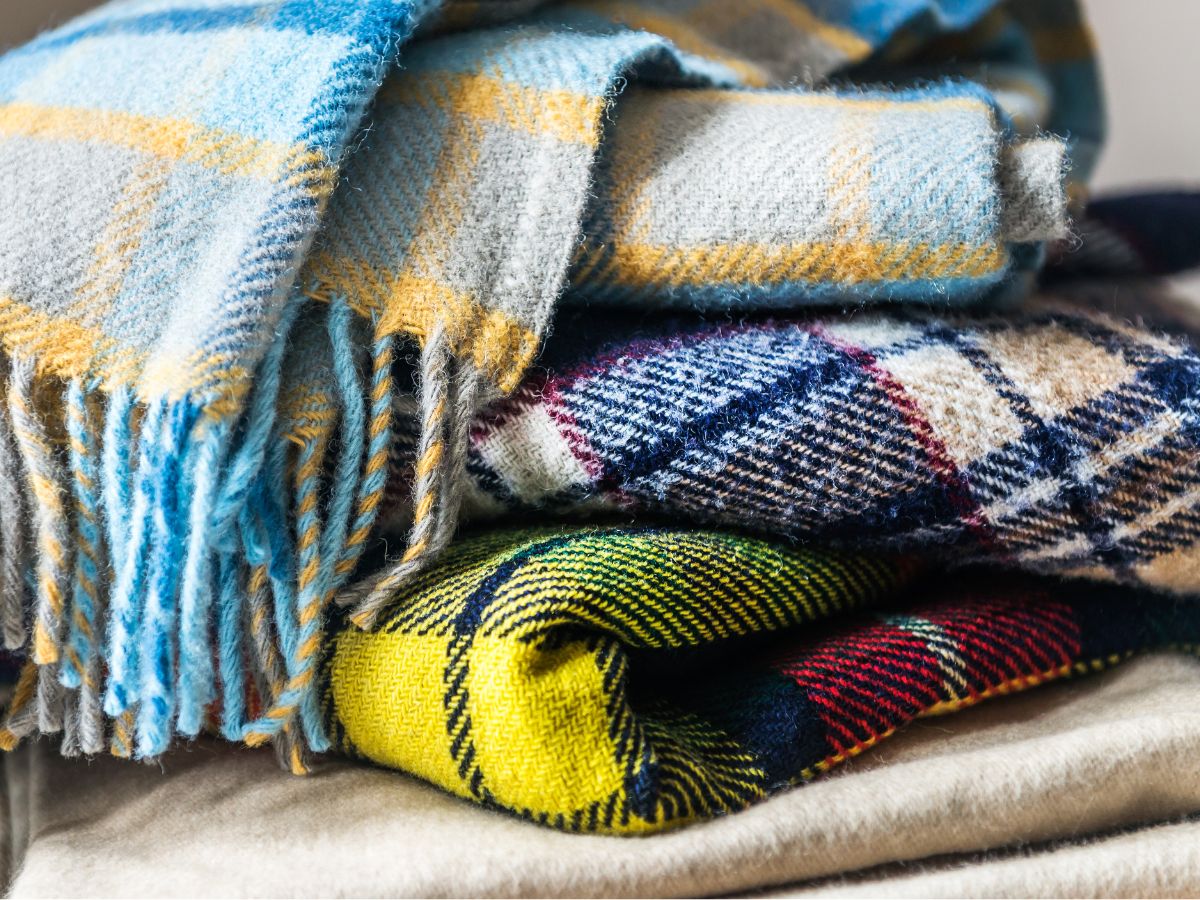 ਘਰ ’ਚ ਇਸ ਤਰ੍ਹਾਂ ਕਰੋ ਕੰਬਲ ਦੀ ਧੁਲਾਈ... ਨਾ ਪਾਣੀ, ਨਾਲ ਵੈਕਿਊਮ ਕਲਿਨਰ ਅਤੇ ਨਾਂ