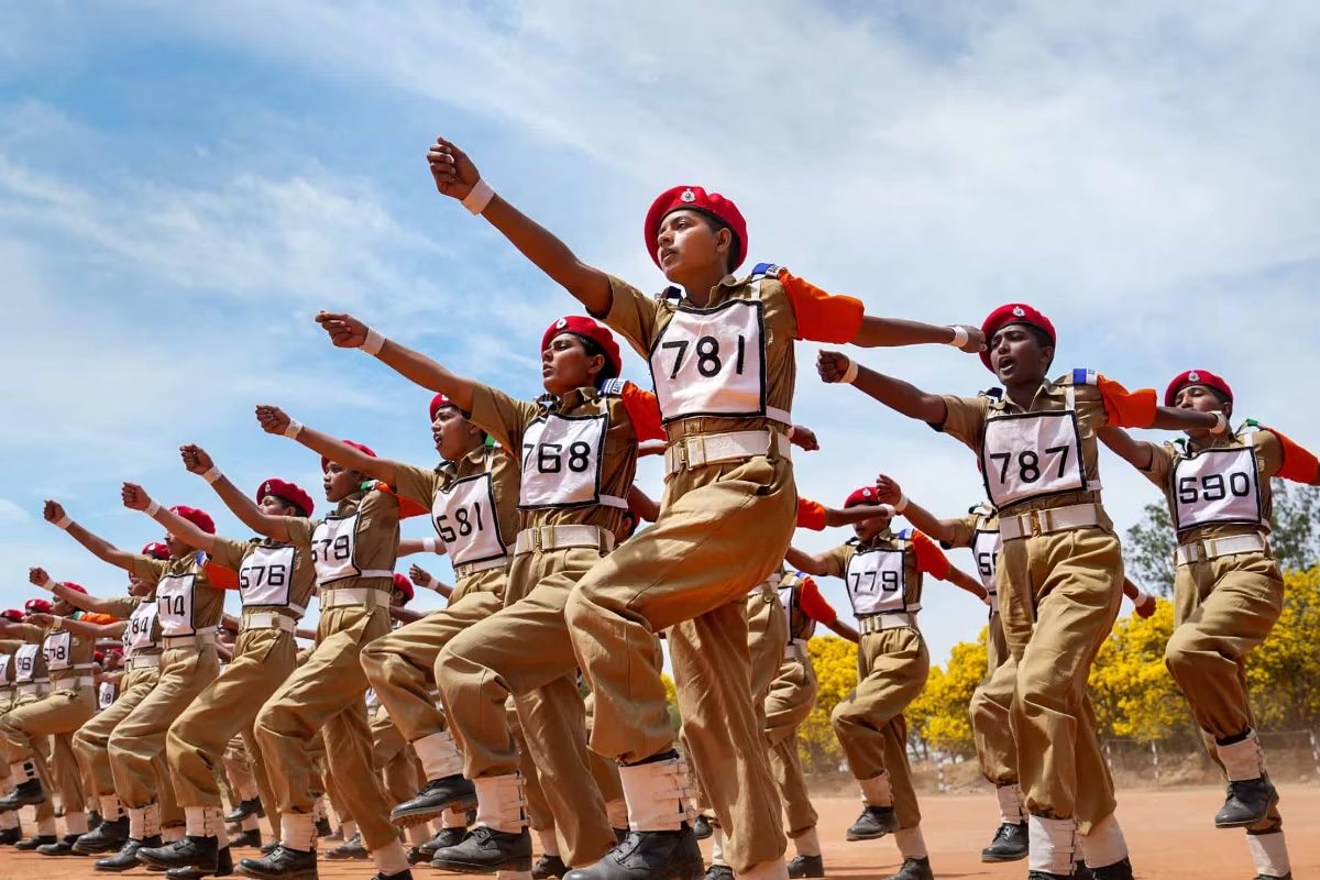 अग्निशमन कर्मियों के लिए अच्छी खबर! सेना में कार्यकाल पूरा होने पर मिलेगी स्थायी नौकरी: हुआ बड़ा ऐलान अग्निशमन कर्मियों के लिए अच्छी खबर! सेना में कार्यकाल पूरा होने पर मिलेगी स्थायी नौकरी: हुआ बड़ा ऐलान