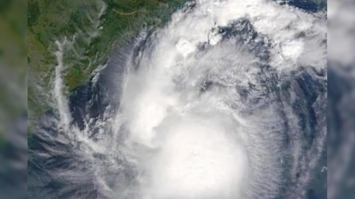 Storm with a speed of 200 KM, house and hospital destroyed in one blow, fear of 1000 deaths
