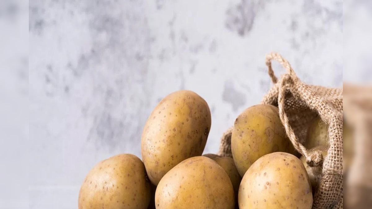 ਕੀ ਤੁਸੀਂ ਤਾਂ ਨਹੀਂ ਖਾ ਰਹੇ ਨਕਲੀ ਆਲੂ, ਕਿਡਨੀ ਅਤੇ ਲੀਵਰ ਨੂੰ ਪਹੁੰਚਾ ਰਹੇ ਨੁਕਸਾਨ