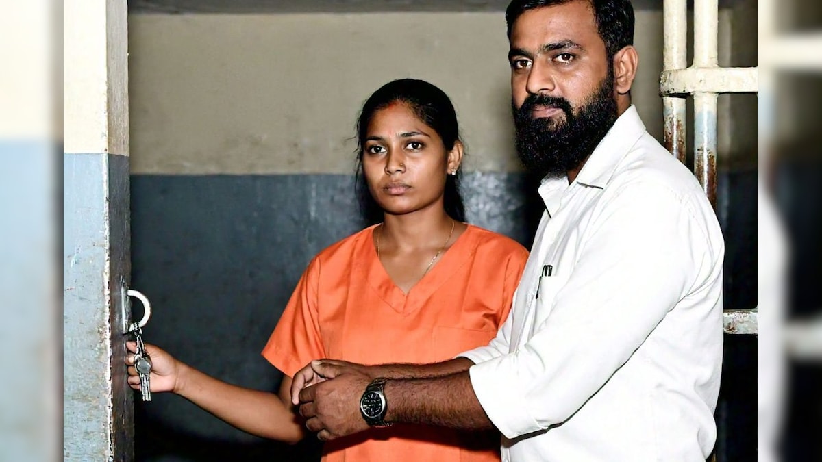 The jailer got angry after seeing the female prisoner, then created a film plot, rented it out of the jail, then one day…