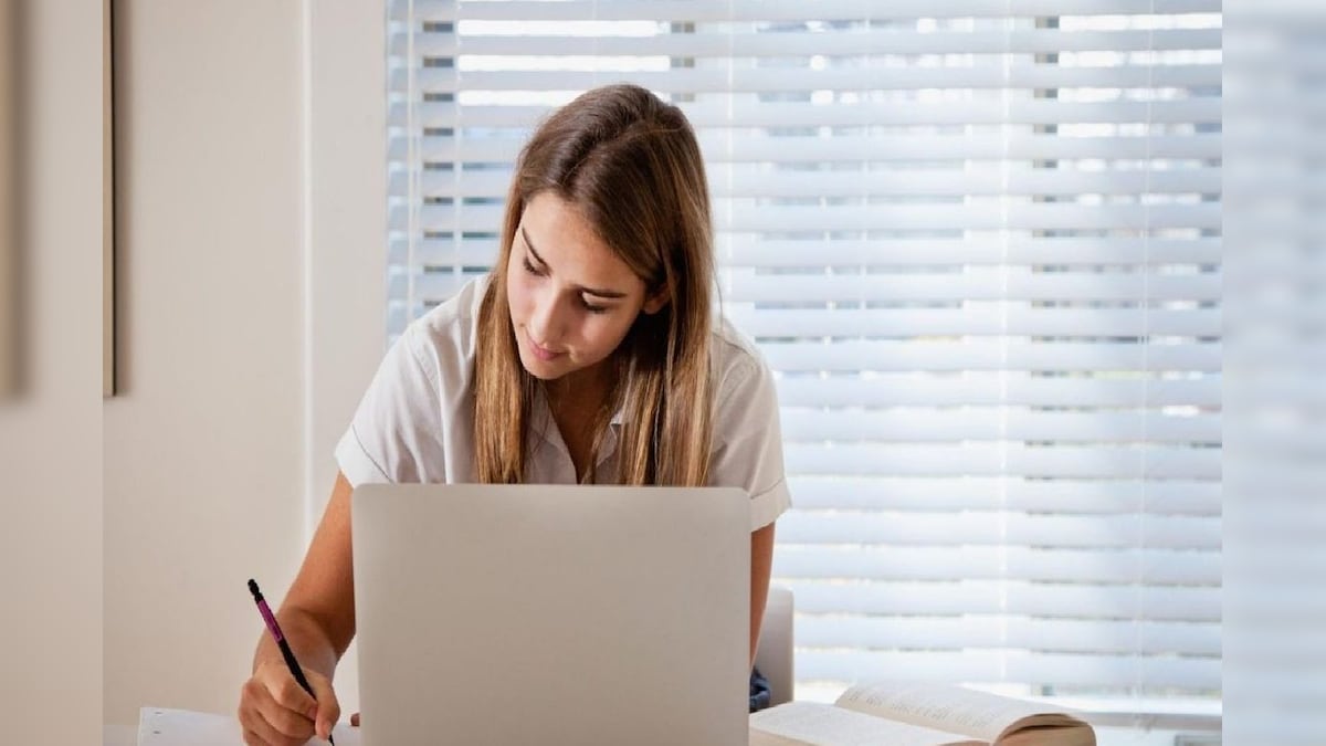 Prepare for JEE Main, NEET UG and CLAT for free, apply immediately