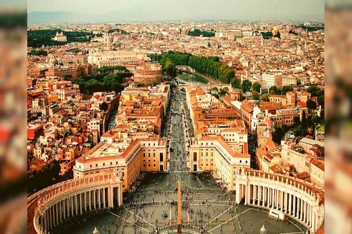 Vatican City crisis: The world’s smallest country on the brink of poverty… Vatican City crisis: The world’s smallest country on the brink of poverty…
