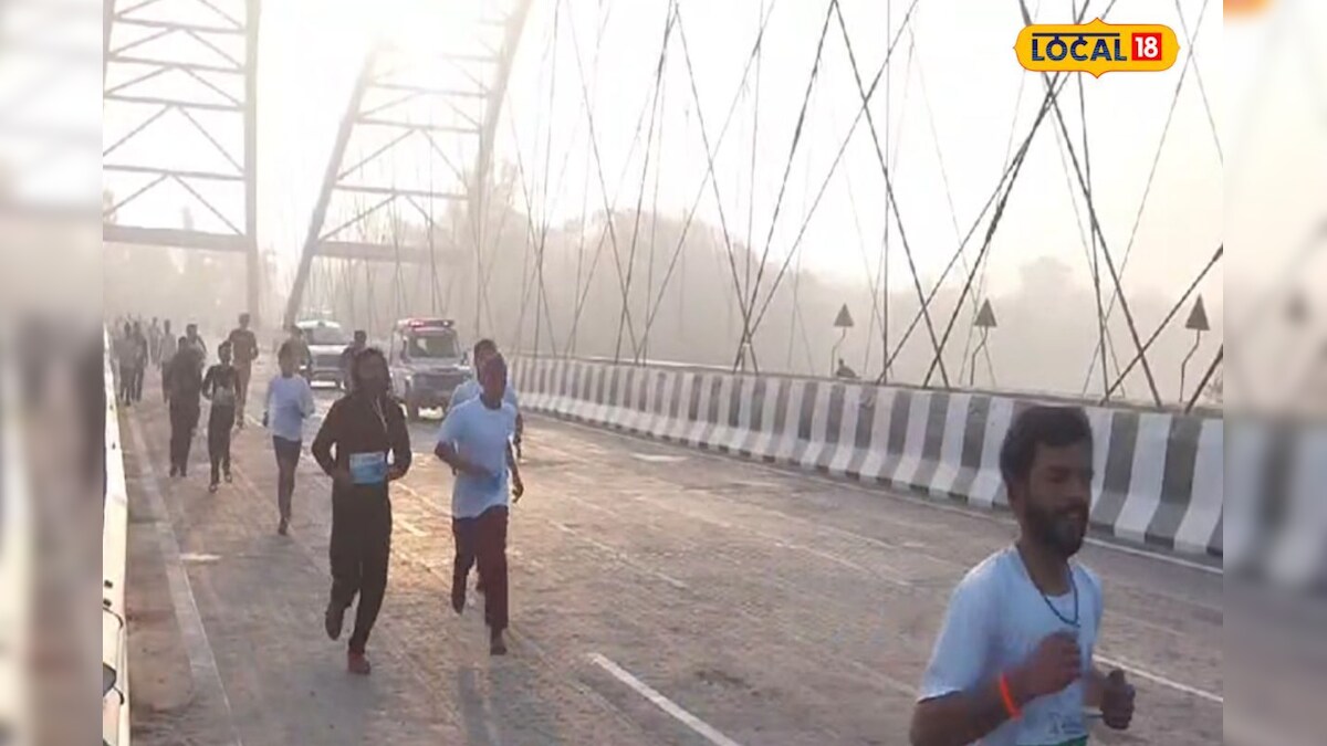 Children old people seen running streets, huge enthusiasm seen in mini ...